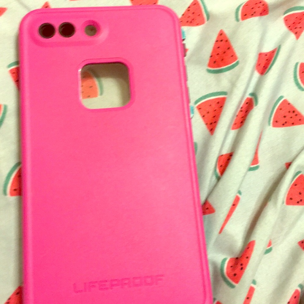 iPhone 7 Plus lifeproof case